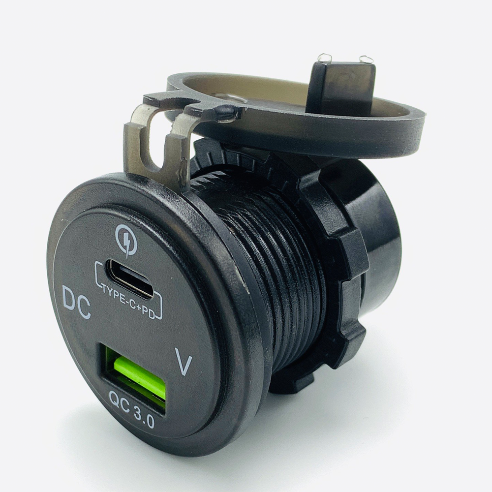 USB-C Og USB 2.0 + Voltmeter